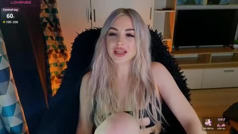 Lana online show from 9, 4, 2026