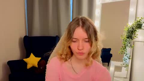 Snapshot of milanarayy chatting on 17, 6, 2026 Milaray online show from 17, 6, 2026