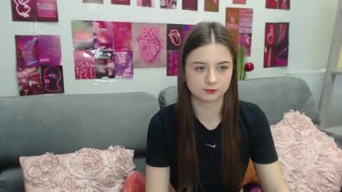 milanaroz online show from 18, 4, 2026