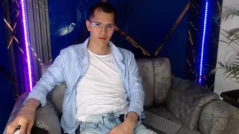 milandavid1 online show from 12, 3, 2026