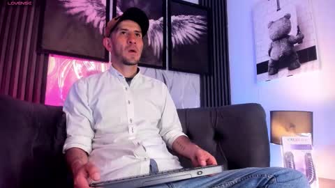 Snapshot of milanwhite_ chatting on 28, 2, 2026 MILAN online show from 28, 2, 2026