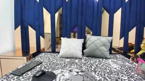 Mila  online show from 6, 1, 2026