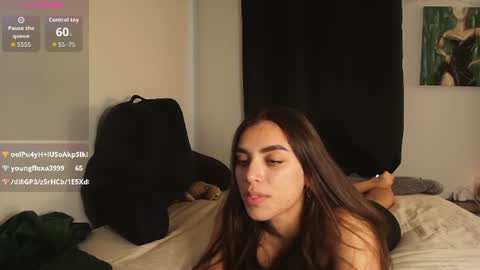 Snapshot of milaseren chatting on 22, 6, 2026 Mila online show from 22, 6, 2026