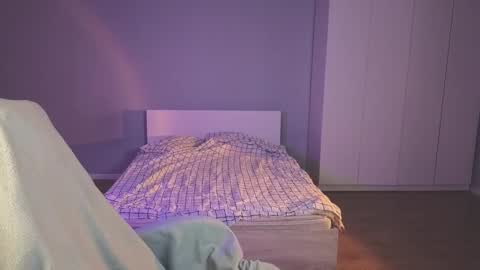 Mila online show from 26, 9, 2025