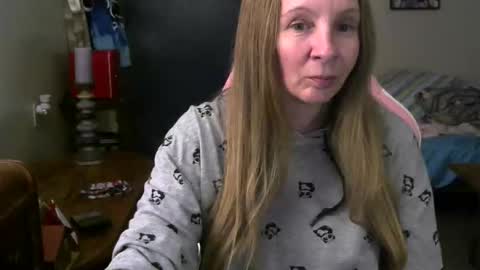 Snapshot of milastoned chatting on 14, 5, 2026 Mila online show from 14, 5, 2026