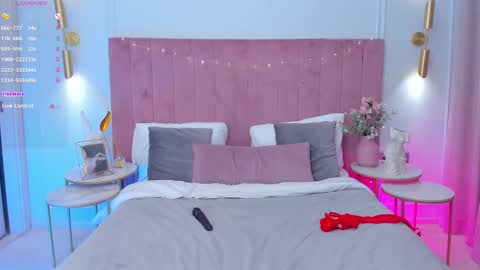 Mia online show from 13, 2, 2025