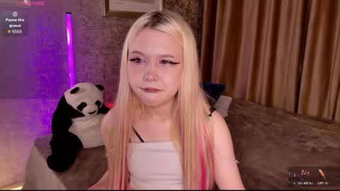 Snapshot of milemissyy chatting on 30, 4, 2026 Mia online show from 30, 4, 2026