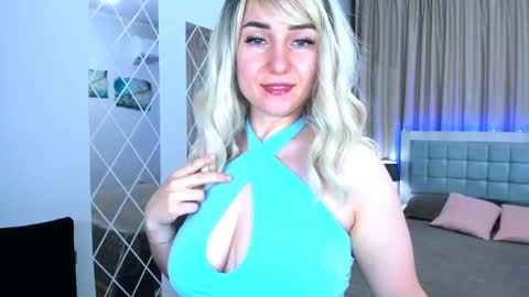 Snapshot of milenadaisy chatting on 25, 5, 2026 MilenaDaisy online show from 25, 5, 2026