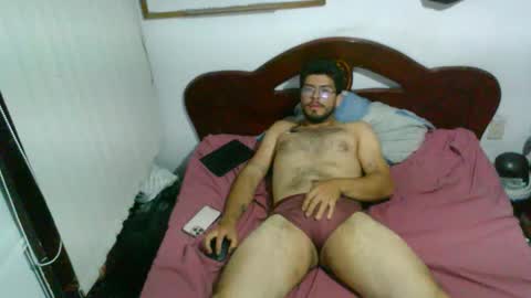 Snapshot of mileslennon chatting on 7, 3, 2026 mileslennon online show from 7, 3, 2026