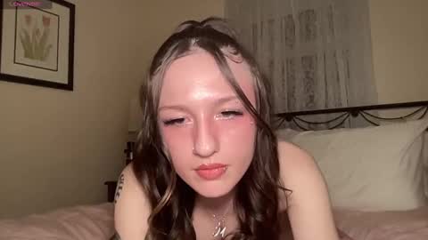 Snapshot of miley_monroee chatting on 4, 3, 2025 miley_monroee online show from 4, 3, 2025