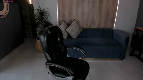 Miley Cruz  IG miley model23 online show from 13, 9, 2025