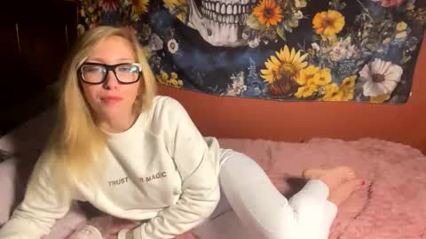milf4everjenna online show from 6, 2, 2026