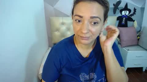 milf_hugeboobs online show from 1, 11, 2025