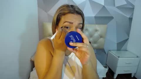 milf_hugeboobs online show from 17, 12, 2025