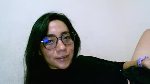 Snapshot of milf_latina3 chatting on 20, 5, 2026 milf_latina3 online show from 20, 5, 2026