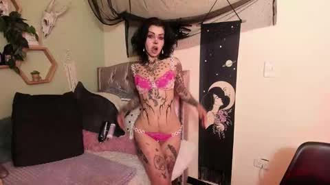 Isabella online show from 10, 2, 2026