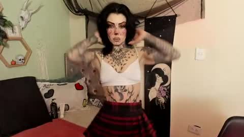 Snapshot of milf_onlyseduction chatting on 16, 6, 2026 Isabella online show from 16, 6, 2026