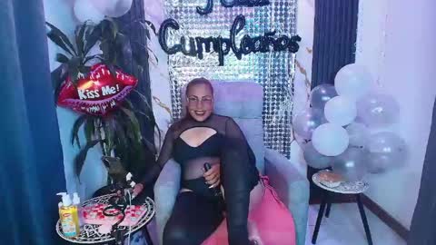  milf sikiu  online show from 23, 4, 2026