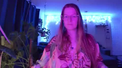 Milf Tara36 online show from 16, 2, 2026