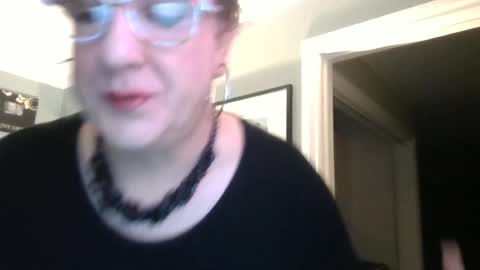 Snapshot of milf_ts_bitch chatting on 10, 8, 2026 milf_ts_bitch online show from 10, 8, 2026