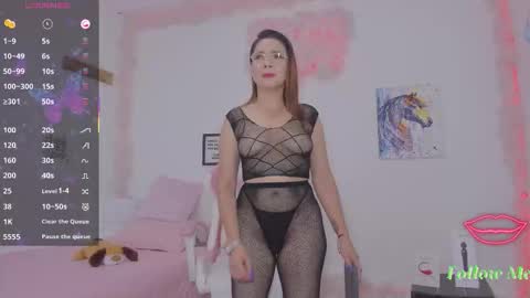 Aura  online show from 26, 3, 2026