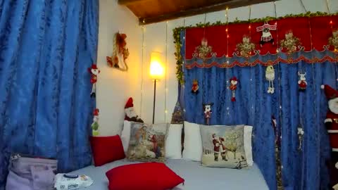 Nakary Bustamante online show from 4, 12, 2025