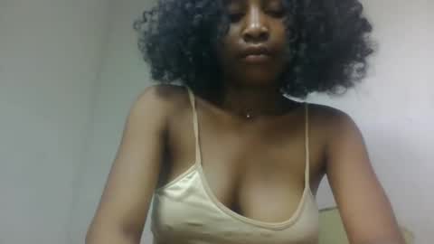 Snapshot of milinasy chatting on 6, 2, 2026 milinasy online show from 6, 2, 2026