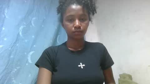 Snapshot of milinasy chatting on 24, 2, 2026 milinasy online show from 24, 2, 2026