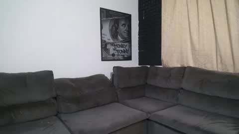 milioncouple online show from 19, 4, 2026