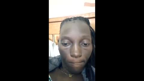 milkanechesa39 online show from 18, 4, 2026