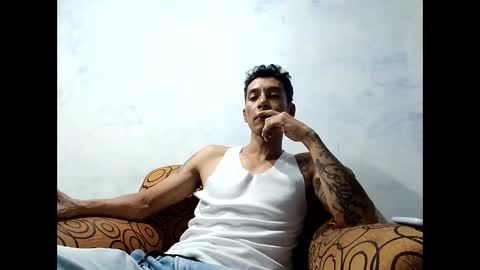 Snapshot of milkhammer chatting on 23, 12, 2024 Hammer online show from 23, 12, 2024