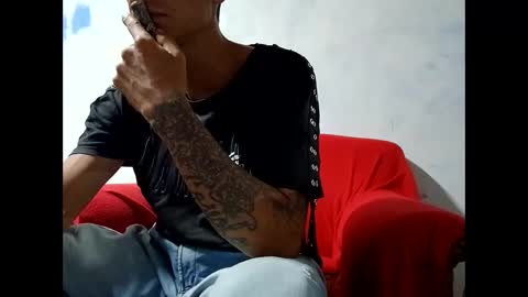 Snapshot of milkhammer chatting on 25, 12, 2024 Hammer online show from 25, 12, 2024