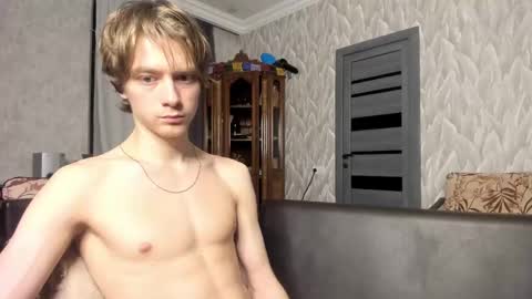 Isaac online show from 12, 4, 2026