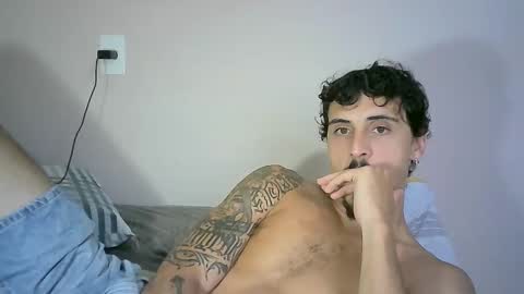 Snapshot of milkoffee chatting on 19, 12, 2024 milkoffee online show from 19, 12, 2024