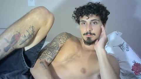 Snapshot of milkoffee chatting on 8, 1, 2025 milkoffee online show from 8, 1, 2025