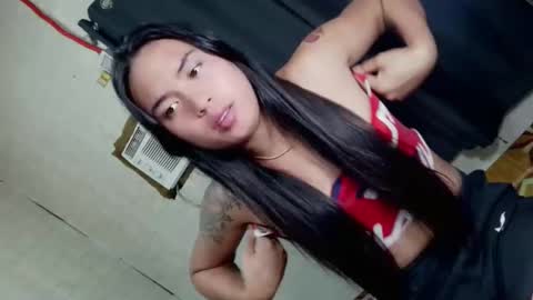 Snapshot of milkycumnel23 chatting on 4, 6, 2026 NEL 23 online show from 4, 6, 2026