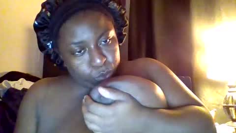 Snapshot of milkyway5555 chatting on 9, 1, 2025 Pretty wet brown online show from 9, 1, 2025