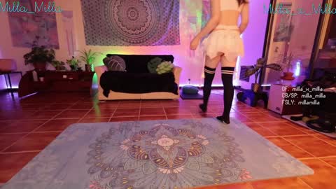 Snapshot of milla_milla chatting on 31, 1, 2025 milla_milla online show from 31, 1, 2025