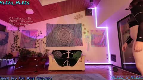 milla_milla online show from 20, 2, 2026