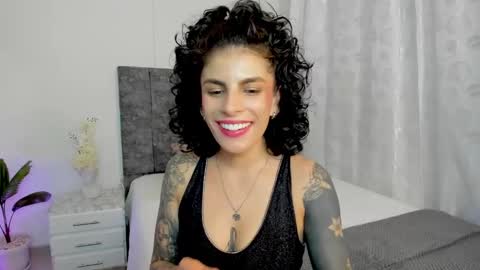 Snapshot of milla_pixxie chatting on 26, 12, 2024 Milagros online show from 26, 12, 2024