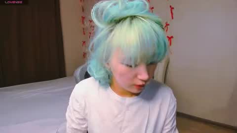 Snapshot of milla_waves chatting on 3, 7, 2026 Milla or just Mi online show from 3, 7, 2026