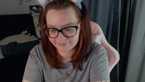 Snapshot of millapoolys chatting on 28, 5, 2026 Milla online show from 28, 5, 2026