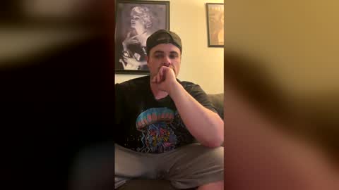 millennialcum online show from 20, 3, 2026