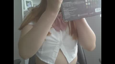 Snapshot of milleynoface chatting on 12, 4, 2026 milleynoface online show from 12, 4, 2026