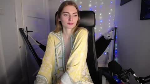 millie_lacroix online show from 12, 12, 2024