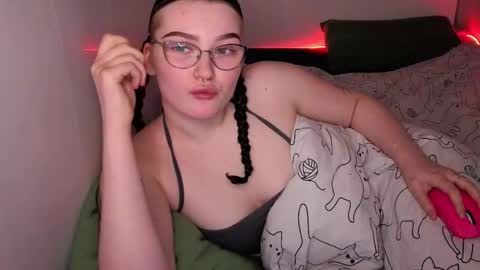 Millie online show from 25, 11, 2025