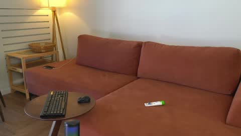 Charlie online show from 2, 4, 2026