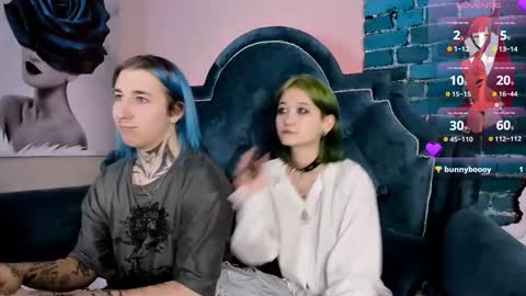 Snapshot of milten_trish chatting on 13, 12, 2024 milten_trish online show from 13, 12, 2024