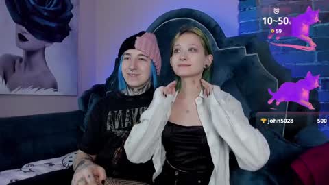 Snapshot of milten_trish chatting on 2, 2, 2025 milten_trish online show from 2, 2, 2025