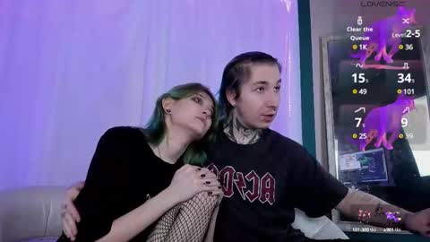 Snapshot of milten_trish chatting on 11, 2, 2025 milten_trish online show from 11, 2, 2025